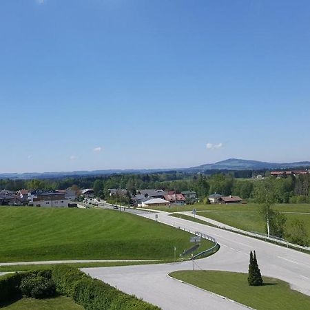 Gasthof Neuhofen Eugendorf Exterior foto